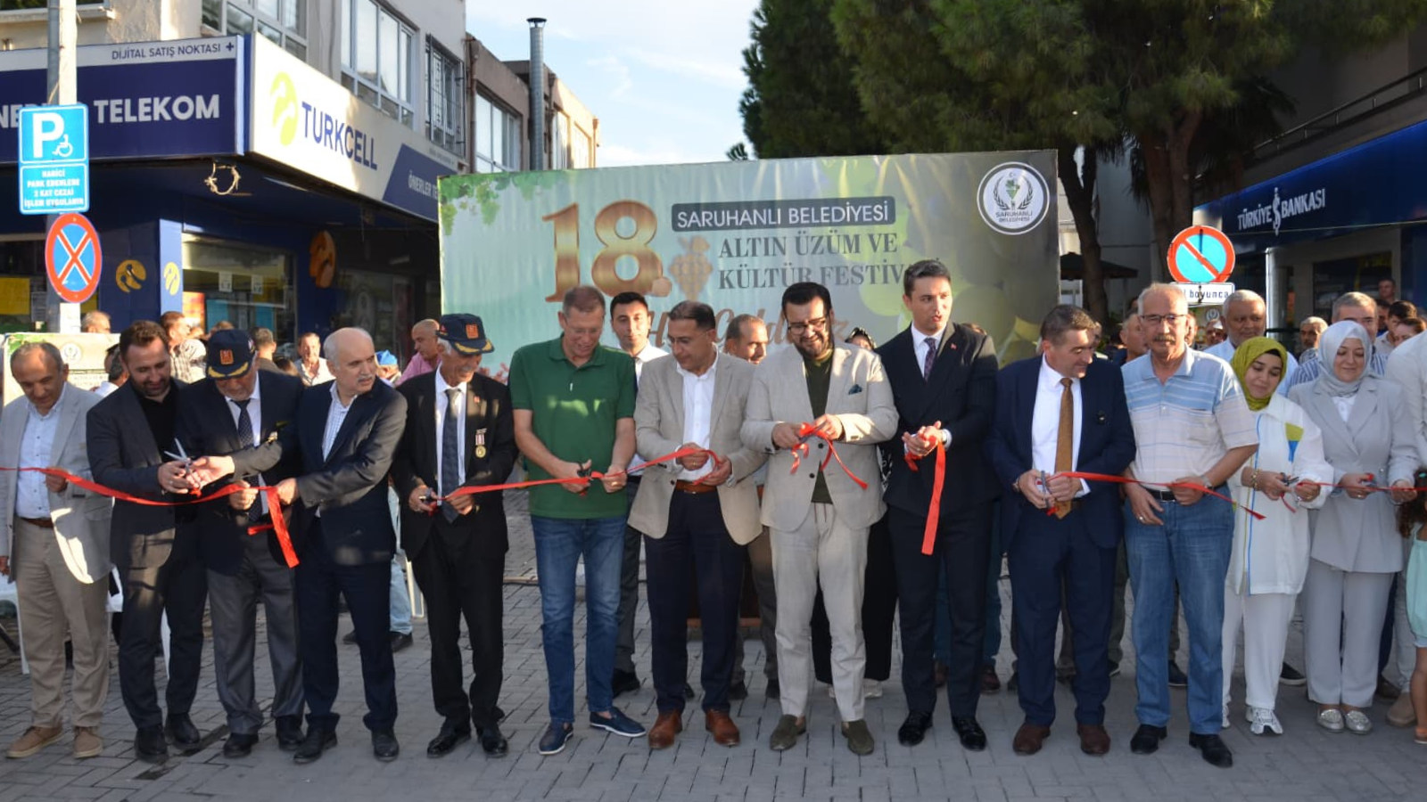 SADIK ZKASAP 18. ALTIN ZM VE KLTR FESTVAL'NE KATILDI