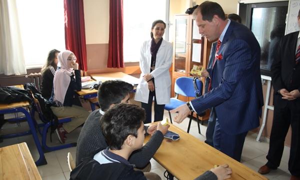 Manisa Ticaret Borsas, Manisa Ticaret Borsas Anadolu Lisesini ziyaret etti.