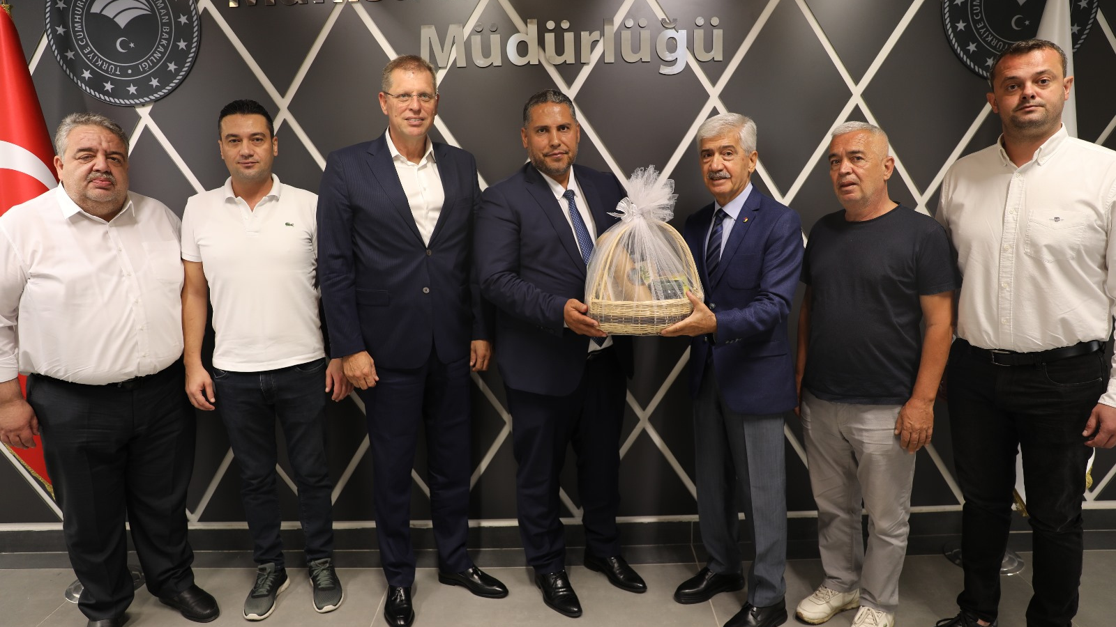 Manisa Ticaret Borsas Heyeti, Manisa l Tarm ve Orman Mdr Mehmet Karaylan' Ziyaret Etti