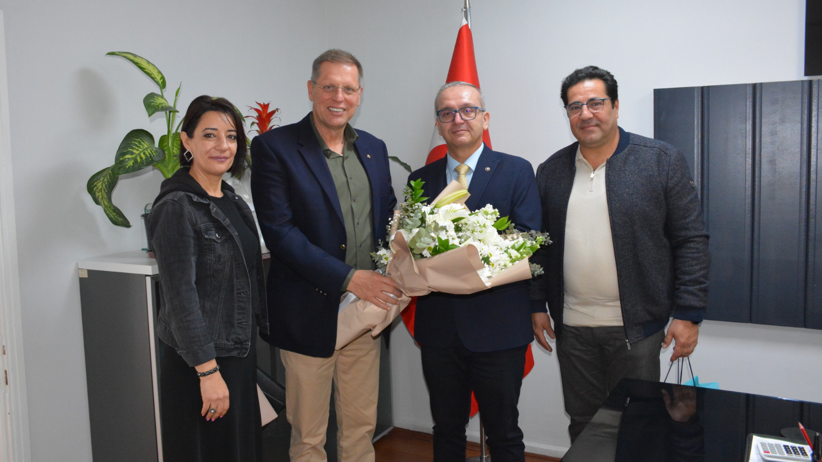 SARUHANLI �L�E TARIM VE ORMAN M�D�RL���'NE HAYIRLI OLSUN Z�YARET�