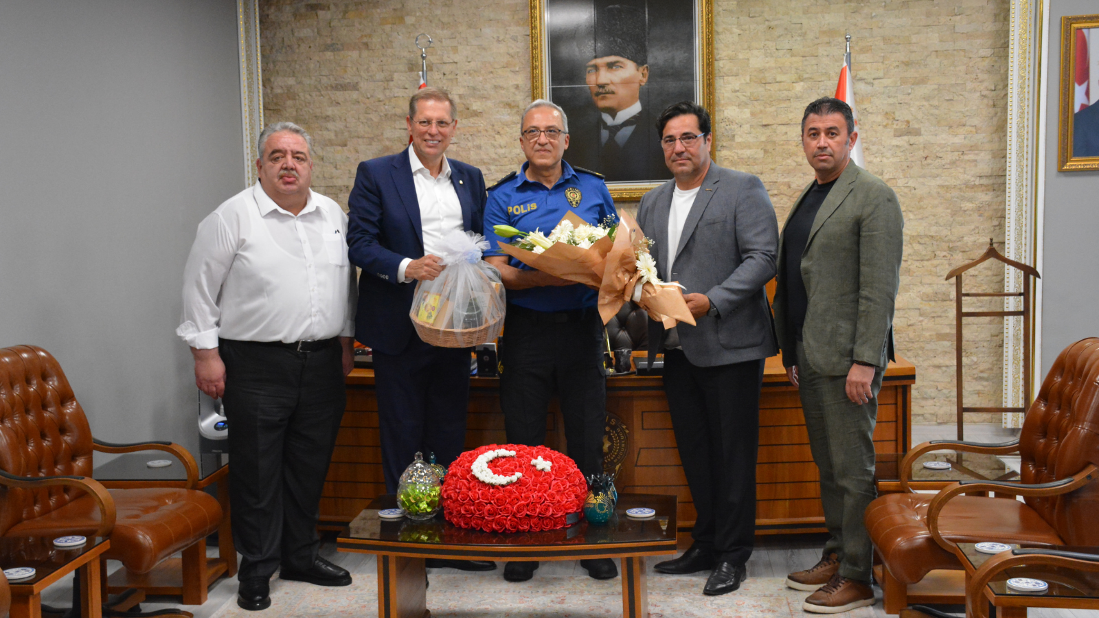 Manisa Ticaret Borsası'ndan İl Emniyet Müdürü Adnan Karayel'e Hayırlı Olsun Ziyareti