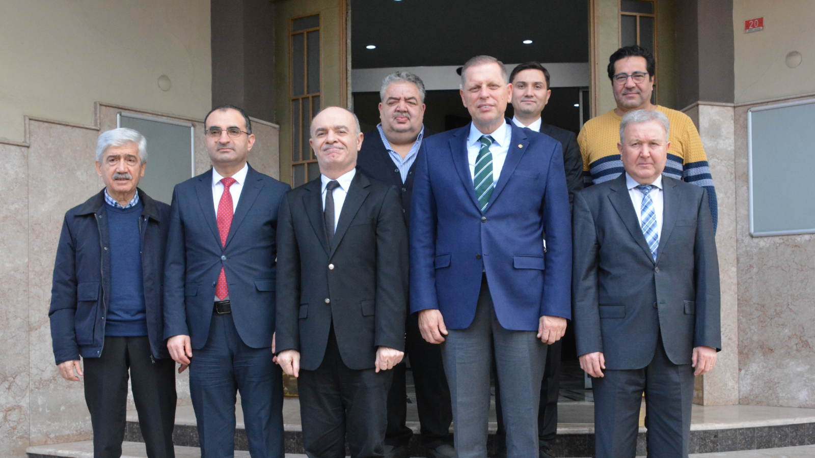 Vergi Haftas� Dolay�s�yla Borsam�za Ziyaret